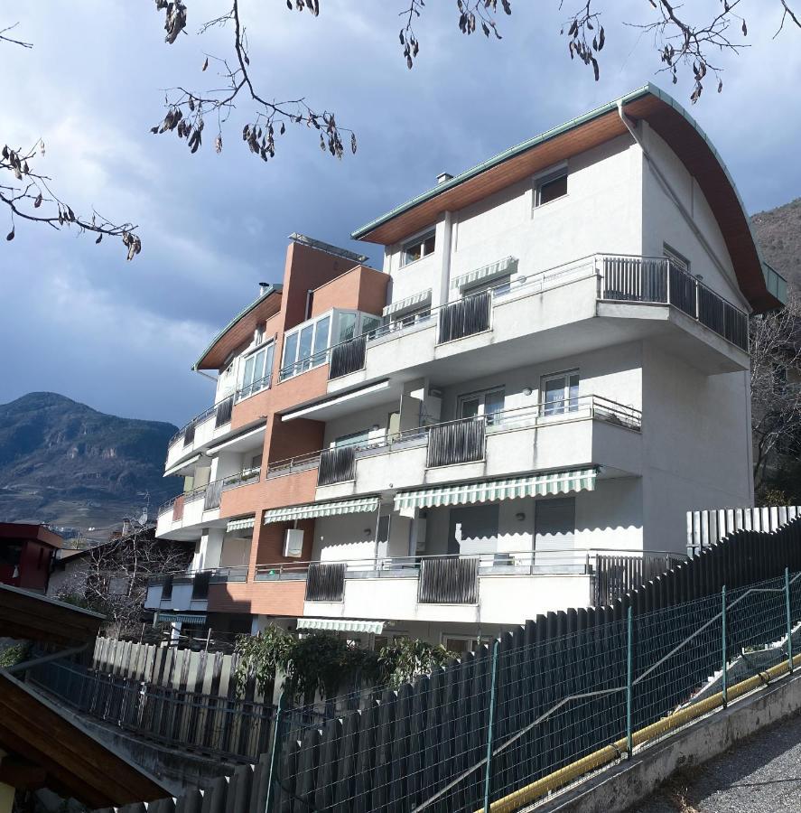 Ferienwohnung Living Rencio: Vicino Al Centro Di Bozen Exterior foto